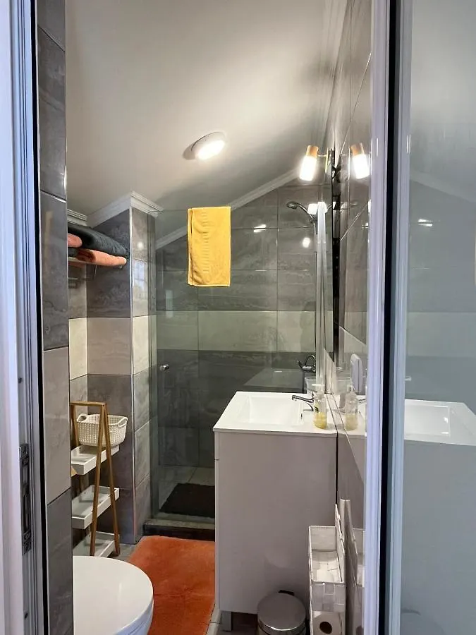 Tropical House Villa Ribeira Brava 0*,  Portekiz